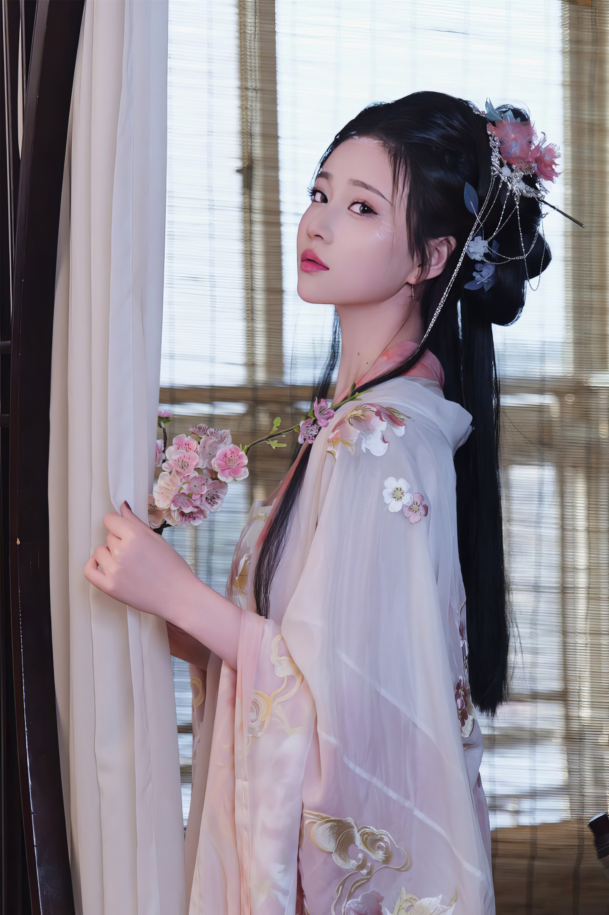 图片[1]-年年nnian – NO.069 霓裳[50P]-XikXak
